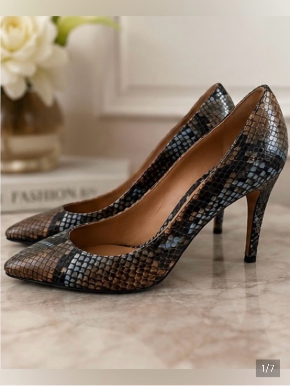 Emporio Armani snakeskin leather pumps, Made in Italy. EU37